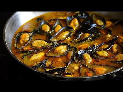 The best recipe for mussels a la marinière. Step by step, quick and easy.