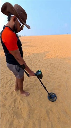 Beach Metal Detecting for the First Time (Unexpected Finds) #shorts