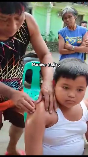 124K views · 2.4K reactions | Shoulder dislocation Kung may nakaka kilala po sakanya, maaari po bang paki mention sya. Nang makamusta po natin si balong #narcisogayap #trendingreelsvideo #trending #fblifestyle | Narciso Gayap | Facebook