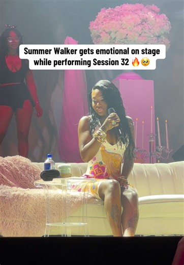 Summer Walker Performs Heartfelt Session 32 Live