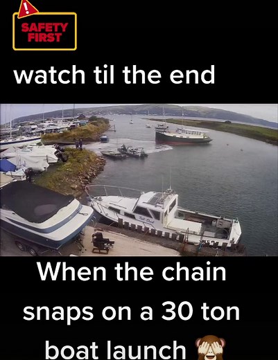 Boat Launch Fails: When a 30 Ton Boat Launch Goes Wrong