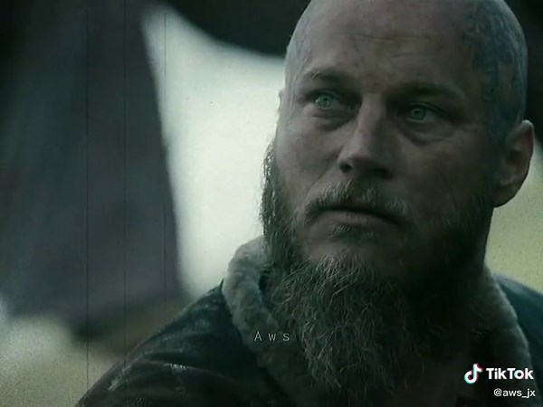 Ragnar Lothbrok Fighting: Epic Vikings Battle