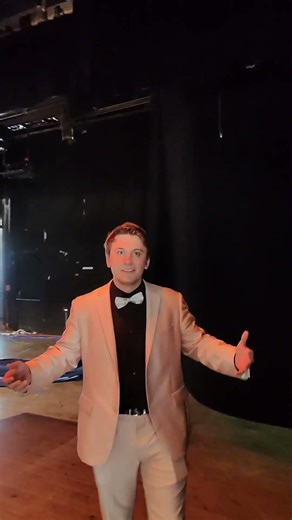 This powerful sneeze caused a major set change on the stage! #shorts #acting #comedy #funny #theatre