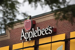 I Tried The Most Popular Menu Items At Applebee's—Here's What's Worth It