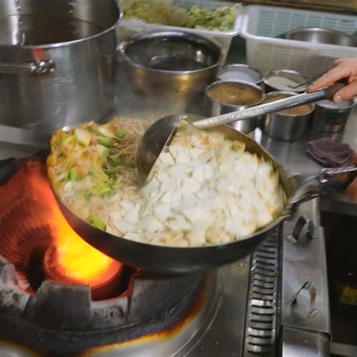 Most insane wok skills ever seen | The Food Ranger