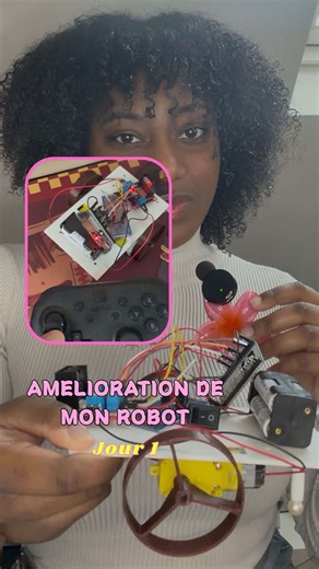 Robot qui fonctionne mais moche 🤣🤣 #electronique #robot #esp32 #arduino #womeninstem