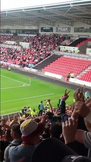 Bradford Fans GO Crazy!