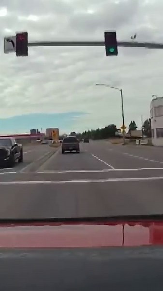 Alaska Air Transit plane overruns runway, crosses road and crashes through fence at Merrill Field