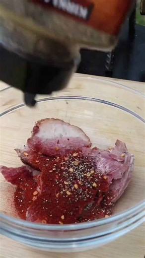 Cooking Bacon on the Worlds Smallest Smoker