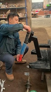 Unfolding the complete assembly of a leaf spring-free electric engineering vehicle is