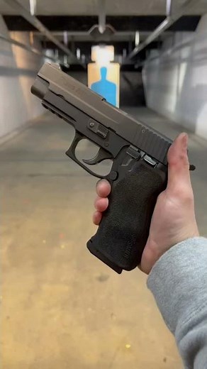 Sig Sauer P220 (.45ACP)