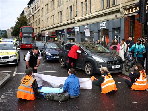 UK government to make it easier for police to stop protests