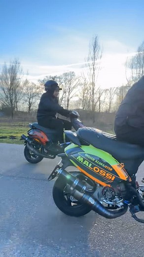 𝑷𝑰𝑨𝑮𝑮𝑰𝑶𝑵𝑨𝑻𝑰𝑶𝑵 on Instagram: "Zip 180 Gilardoni Vs. Zip 183 Toronda 💥 #Zip180 #183cc #Toronda #Gilardoni #ZipSP #180cc #MotorZip #DDLTuning #PMTuning #Keihin38 #HPI #ScooterTuning #360exhaust #ZipSP180"