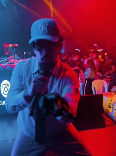 Tributo a Bad Bunny en Simplemente Rosita