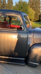 Bagged Chevy slammed to the floor by Hayes Classics | Bagged Truck