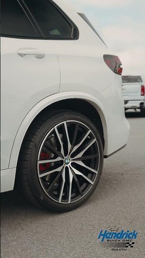 2025 BMW X5 M60i