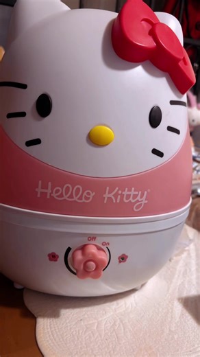 thrift finds hello Kitty humidifier and some vhs for my vhs collection #hellokittyhumidifier #hellokittyfinds #vhscollector