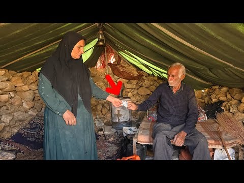 Thrown Out by Her Son: Elderly Mother Survives in a Snowy Mountain Tent