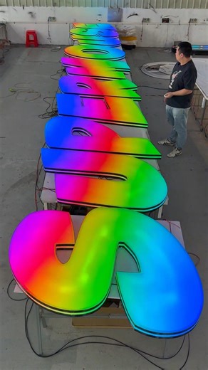 I declare A dior with gradually increasing turnover rate #ledlight #signature #lightbox #signshop