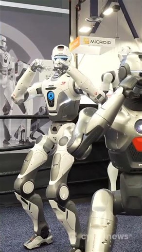 EngineAI Robots Dancing