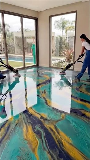 This floor is simply incredible marine floor with live piranhas Epoxy😱