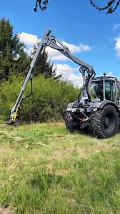 289K views · 1.9K reactions | Smart setup. Savage results  The new compact 헚헿헶혇혇헹혆 헠ퟯퟱퟬ헲 is optimized for long-reach applications, tight-access jobs and high-performance forestry work  Thanks to Benjamin Syrek for choosing the beast❗ Credits: Forsttechnik Sauerland GmbH  #Prinoth #GrizzlyM350e #prinothvegetationmanagement | Prinoth Vegetation Management | Facebook