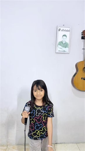 Dek Nada,Latihan lagu Isabela 😂