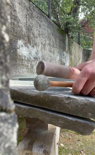 Singing Stone - Lithophone Drumming