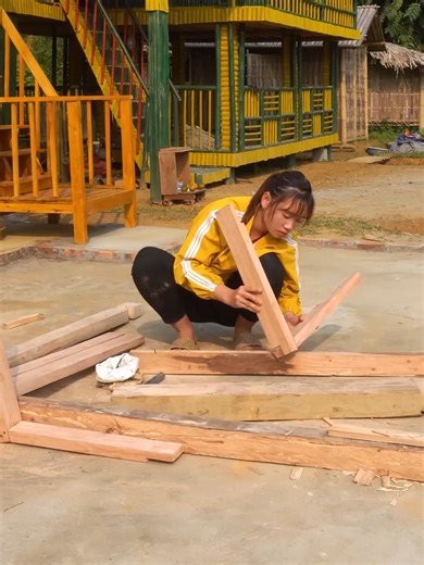 The Girl Skillfully Makes Tables, Chairs and Beds out of Bamboo,.../Alone Build 2-Story House