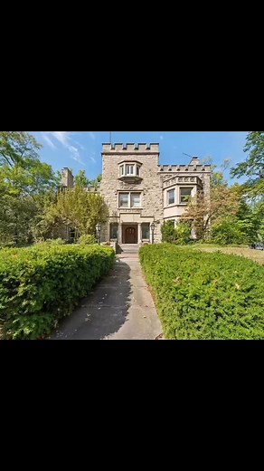 This castle in Ohio is still on the market! C. 1910. $645,000. To see all of this, look in comments. #oldhouselife #ohio | Old House Life - Michelle Bowers