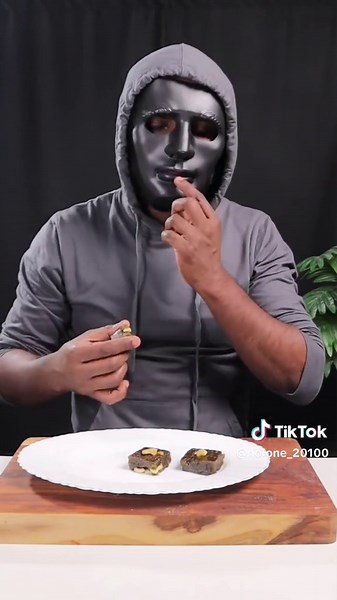 فيديوهات أنشأها UNKNOWN (@no.one_20100) باستخدام الصوت الأصلي - سهم | Arrow 🏹