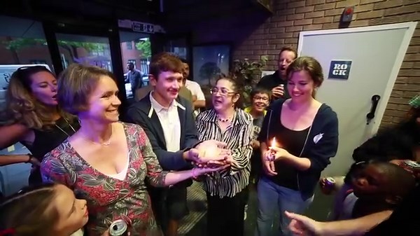 Okay, seriously! How in the world does Tom morph fire into a block of ice? Magic! To see Tom's profile 👉 https://www.slightlyunusual.co.uk/tom-mullenger?utm_campaign=meetedgar&utm_medium=social&utm_source=meetedgar.com Did this video not satisfy you enough? Make sure you are following our Facebook & Instagram where we post daily magic videos. Facebook - https://www.facebook.com/slightlyunusualillusionists/?utm_campaign=meetedgar&utm_medium=social&utm_source=meetedgar.com Instagram - https://www