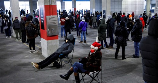 Canadian provinces cut COVID isolation for those vaccinated