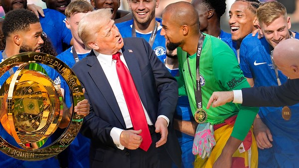 Klub-WM: Trump sorgt bei Titelfeier für verdutzte Blicke