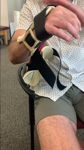 Forearm pronation supination dynamic splint using Theraband Flexbar (after wrist fracture)
