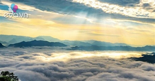 Theo chân giới trẻ lên Đồn Đèn đón bình minh và săn biển mây tuyệt đẹp