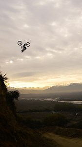 All or nothing. @ihan.patino 😤 Full edit dropping on our YouTube channel, Monday 16th December, 20:00 CET. 🎥: @santiago_alcalde @tip.fotografia @sherpa.fpv @gabriel_torresj #ridereverse #reversecomponents #unitedinshred | Reverse Components