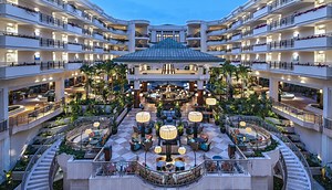 Suit claims Grand Wailea owners avoided pay, benefits for hundreds in ‘fraudulent scheme’ | Maui Now