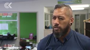 40K views · 234 reactions | An Auckland IT engineer is on a mission to help Pasifika kids find their inner geek. Ron Amosa says he rarely sees other people like him in his tech job and he wants that to change, so he's funded and set up a computer coding club - aimed at sparking more interest amongst the Pacific community. | Checkpoint | Facebook