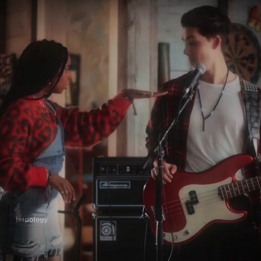 Reggie and Flynn Have a Heartwarming Moment | Julie and the Phantoms