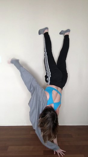 Handstand Challenge: Expert Gymnastic Movements