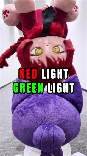 Red light green light 1 2 3!#reze #makima #denji #csm #plushshop | reze