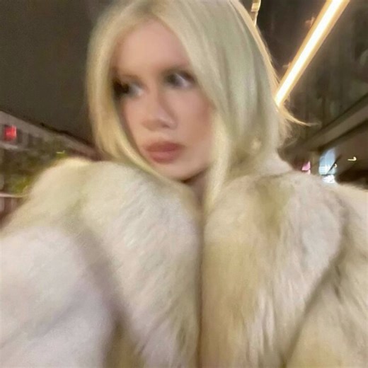 Dolce Vita — Slayyyter, SCRAPPED for STARFUCKER (2021)Samples 'Rain On Me' by Lady Gaga and Ariana Grande