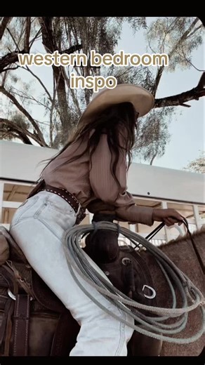 totally wish my room looked like this. #barrelracer #4h #farmer #equestrian #horsevibes #fypシ #punchy #country #cowgirl #horses #rodeo #westernstyle #westerndog #emmacove #western #westernbedroom #greenscreen