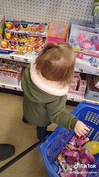 every time we let Harley shop 🤣 #momlife #momoftiktok #mommacontent #toddlermom