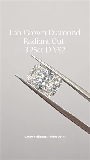 Stunning Lab Grown Diamond Engagement Ring