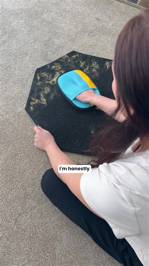 Think your vacuum’s doing the job? It’s not. That fur, dander, and pet funk buried in your couch and carpet isn’t going anywhere unless you use the right tools. Meet the ultimate clean-up duo: The Uproot Cleaner and The Uproot Glove. The Glove grabs loose fur from clothes, furniture, and car seats in seconds. The Cleaner digs deep and rips out the hair that’s been trapped in your carpets for months. Together, they destroy pet mess at every level from surface to even deeply embedded pet hair. Rea