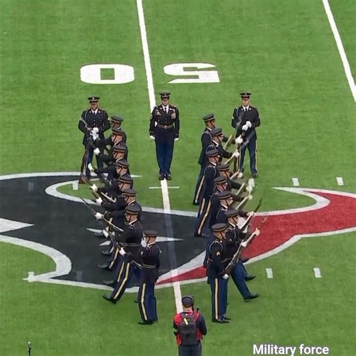 USA Military Special Forces Most Glorious Guns hanging Outstanding Classical Combat Skills.