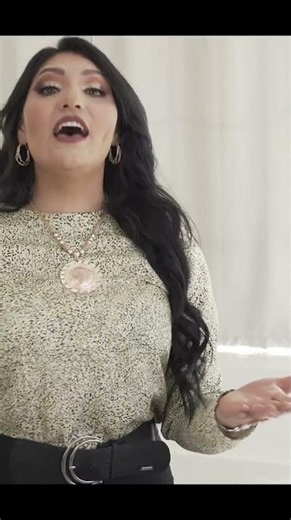 LILI ZETINA - QUE TAL SE SIENTE [ Video Oficial ] Morena Music