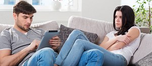 15 Reasons Your Husband Doesn’t Talk to You & How to Deal